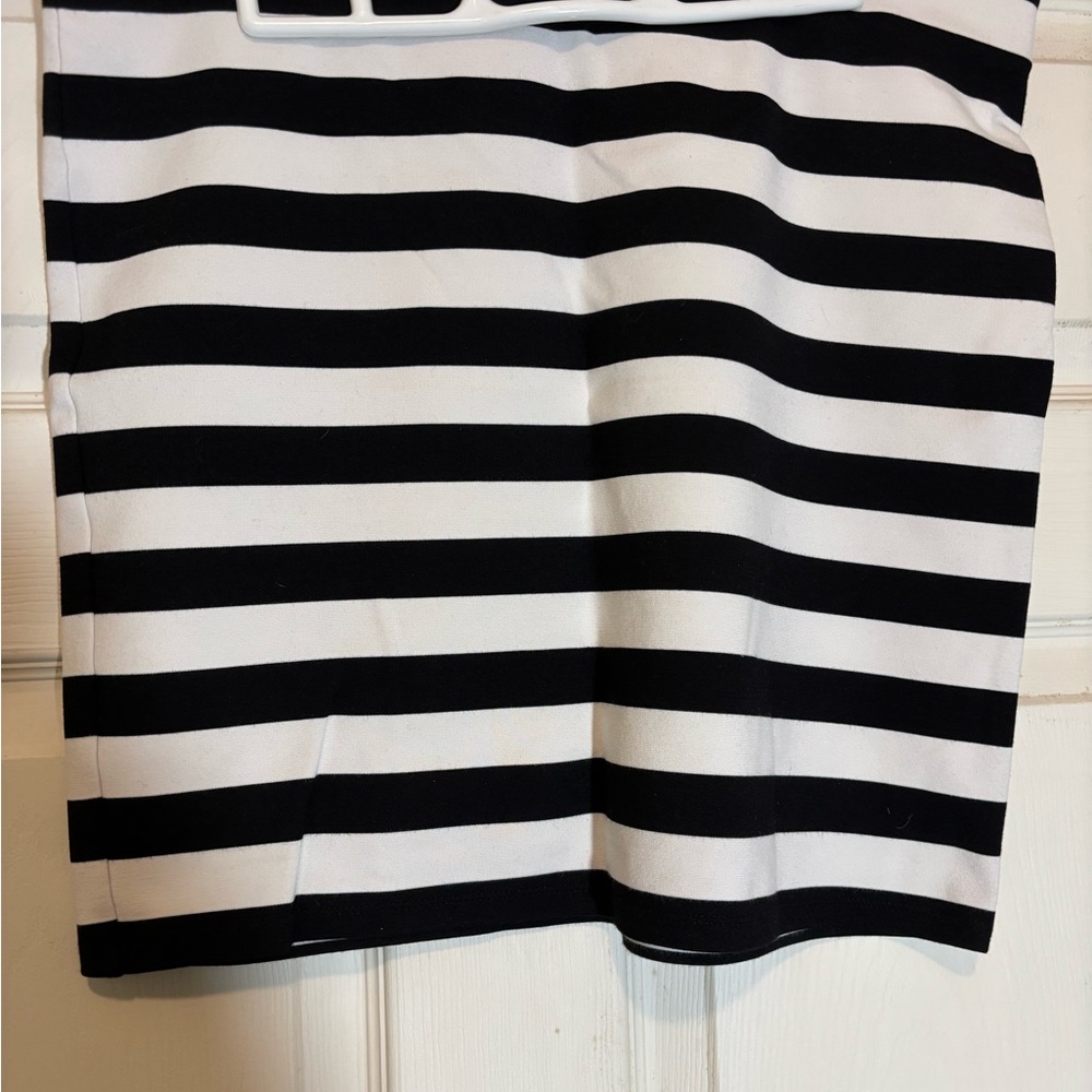 LOFT Monochrome Striped Pencil Skirt
